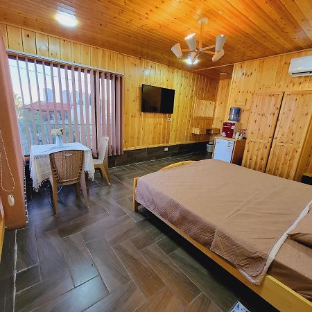 Atoom Lodge Jarash Buitenkant foto