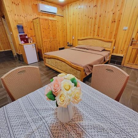 Atoom Lodge Jarash Buitenkant foto